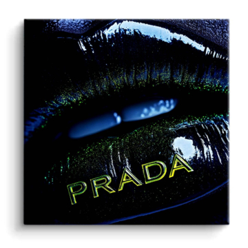 Lippenstift Logo inspiriert von Prada - PVC-Bild matt