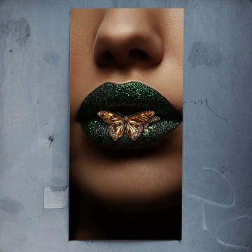 Labios negros con purpurina y mariposa - póster