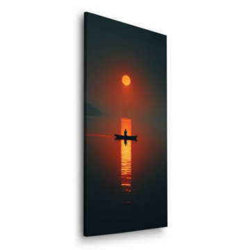 Orangefarbener Mond mit Bootsspiegelung - Dibond-Bild matt