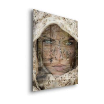 Retrato de mujer desierto guerrero - cuadro en vidrio acrílico