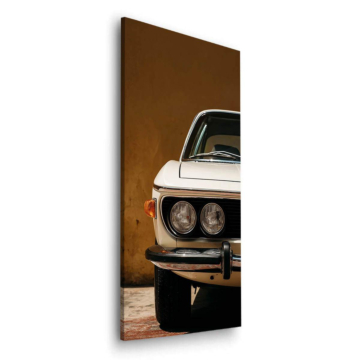 Białe auto vintage inspirowane Lancią - obraz na dibondzie matowym