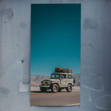 Desierto aventura SUV - póster