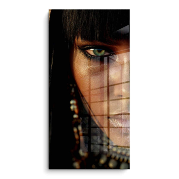 Mystique femme regard - tableau PVC brillant