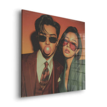 Retro Paar Bubble Gum Porträt - Acrylglasbild