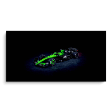 Bolid Kick Sauber Formuły 1 w ciemnym świetle reflektorów - obraz na matowym PVC