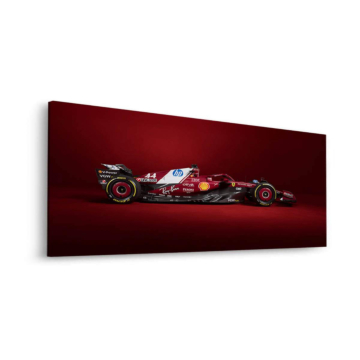 Seitenansicht eines Ferrari Formel 1 im Rampenlicht - Dibond-Bild matt