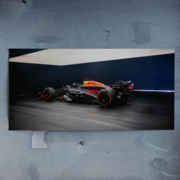 Bolid Red Bull Racing Formuły 1 w ruchu - plakat