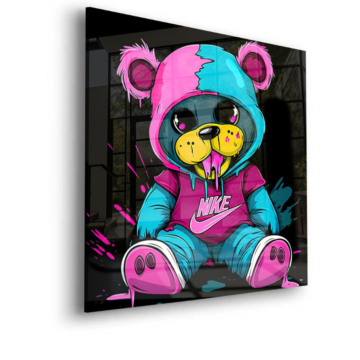Neonfarbener Straßenbär inspiriert von Nike - Acrylglasbild