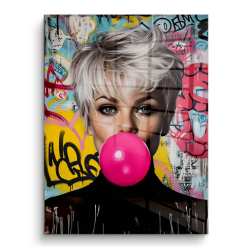 Mujer con chicle y grafiti - cuadro PVC brillante