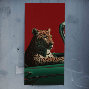 Jaguar w zielonym samochodzie - plakat