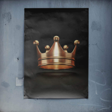 Corona dorada sobre fondo negro - póster