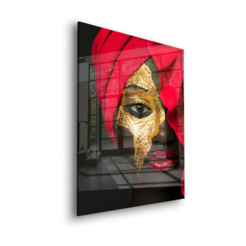 Goldene Maske mit rotem Turban - Acrylglasbild