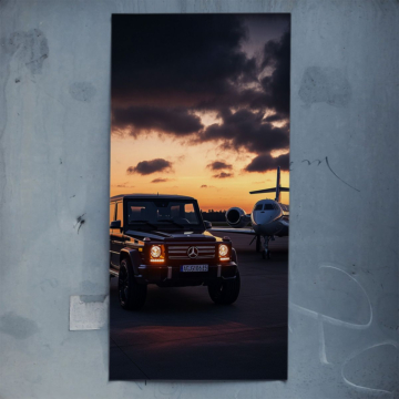 Mercedes G-Wagon en ruta al anochecer - póster